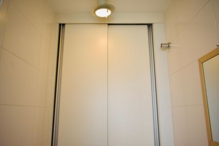 Apartamento à venda com 135m², 3 quartos e 4 vagas Apartamento à venda com 135m², 3 quartos e 4 vagasBanheiro de Serviço