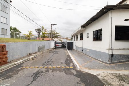 Apartamento à venda com 45m², 2 quartos e 1 vaga Apartamento à venda com 45m², 2 quartos e 1 vagaFachada