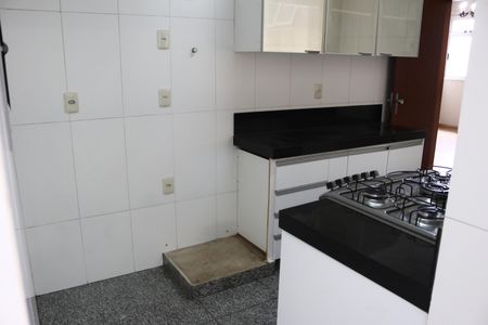 Apartamento para alugar com 168m², 4 quartos e sem vagaCozinha