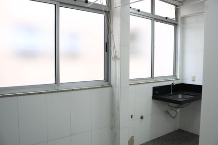 Apartamento para alugar com 168m², 4 quartos e sem vagaÁrea de serviço