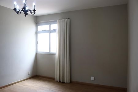 Apartamento para alugar com 168m², 4 quartos e sem vagaSala