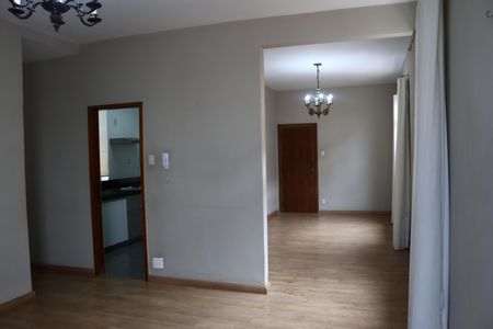 Apartamento para alugar com 168m², 4 quartos e sem vagaSala
