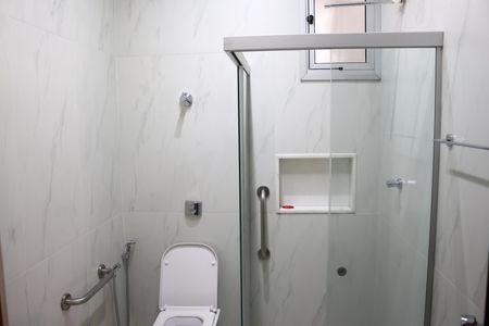 Apartamento para alugar com 168m², 4 quartos e sem vagaBanheiro da Suíte 1
