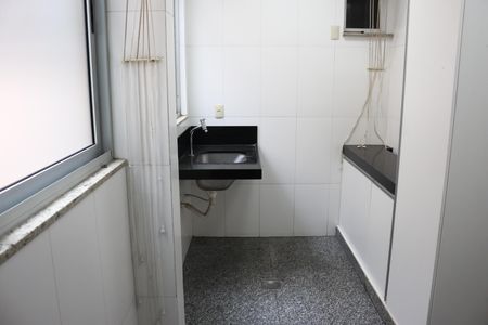 Apartamento para alugar com 168m², 4 quartos e sem vagaArea de serviço