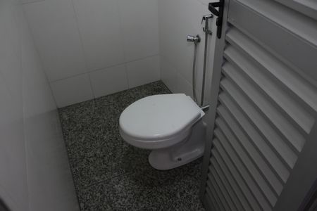 Apartamento para alugar com 168m², 4 quartos e sem vagaBanheiro de Serviço