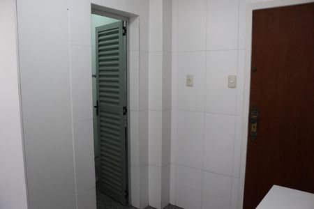 Apartamento para alugar com 168m², 4 quartos e sem vagaÁrea de serviço