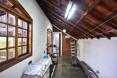 Casa à venda com 176m², 2 quartos e 3 vagasÁrea de Serviço