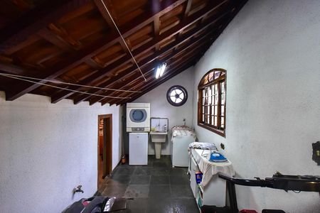 Casa à venda com 176m², 2 quartos e 3 vagasÁrea de Serviço