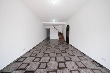 Casa à venda com 170m², 4 quartos e 2 vagasSala