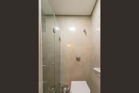 Apartamento à venda com 86m², 3 quartos e 1 vaga Apartamento à venda com 86m², 3 quartos e 1 vagaBanheiro da Suíte 2