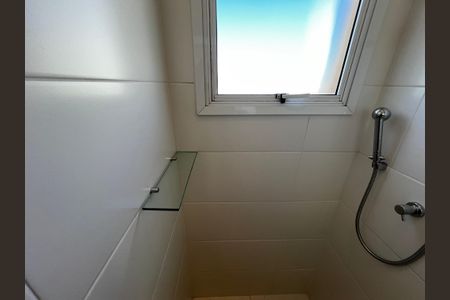 Apartamento à venda com 129m², 3 quartos e 3 vagas Apartamento à venda com 129m², 3 quartos e 3 vagasBanheiro da Suíte 1