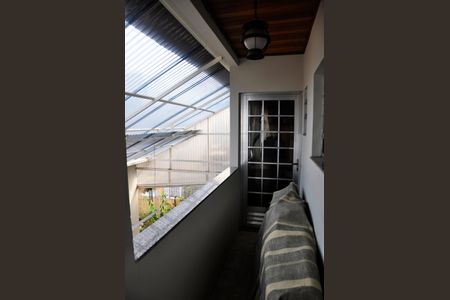 Casa à venda com 250m², 5 quartos e 4 vagas Casa à venda com 250m², 5 quartos e 4 vagasVaranda da Edícula