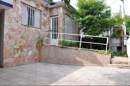 Casa à venda com 250m², 5 quartos e 4 vagas Casa à venda com 250m², 5 quartos e 4 vagasGaragem