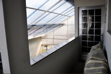 Casa à venda com 250m², 5 quartos e 4 vagas Casa à venda com 250m², 5 quartos e 4 vagasVaranda da Edícula