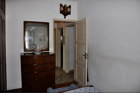 Casa à venda com 250m², 5 quartos e 4 vagas Casa à venda com 250m², 5 quartos e 4 vagasQuarto 1