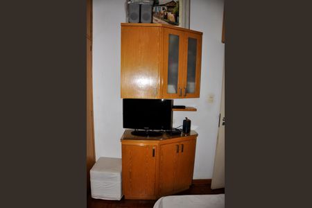 Casa à venda com 250m², 5 quartos e 4 vagas Casa à venda com 250m², 5 quartos e 4 vagasQuarto 2