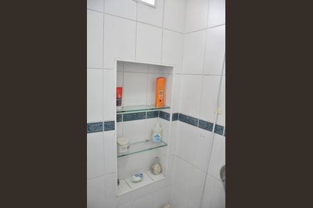 Casa à venda com 250m², 5 quartos e 4 vagas Casa à venda com 250m², 5 quartos e 4 vagasBanheiro 1