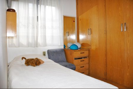 Casa à venda com 250m², 5 quartos e 4 vagas Casa à venda com 250m², 5 quartos e 4 vagasQuarto 2