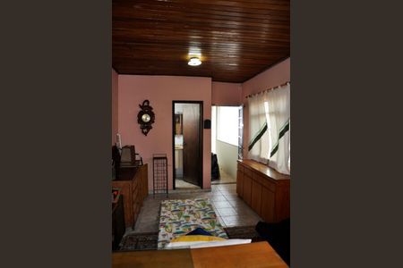 Casa à venda com 250m², 5 quartos e 4 vagas Casa à venda com 250m², 5 quartos e 4 vagasSuíte da Edícula