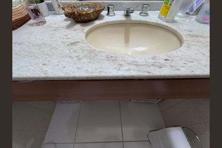 Apartamento para alugar com 100m², 3 quartos e 2 vagas Apartamento para alugar com 100m², 3 quartos e 2 vagasBanheiro da Suíte