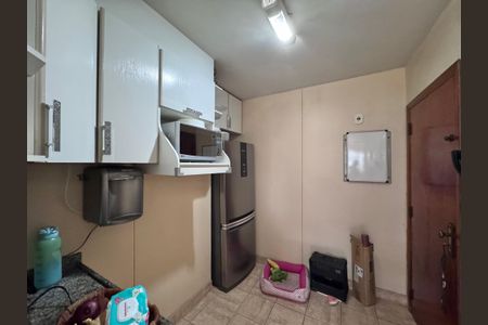 Apartamento para alugar com 100m², 3 quartos e 2 vagas Apartamento para alugar com 100m², 3 quartos e 2 vagasCozinha e Área de Serviço