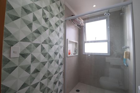 Apartamento à venda com 83m², 2 quartos e 2 vagasBanheiro da Suíte