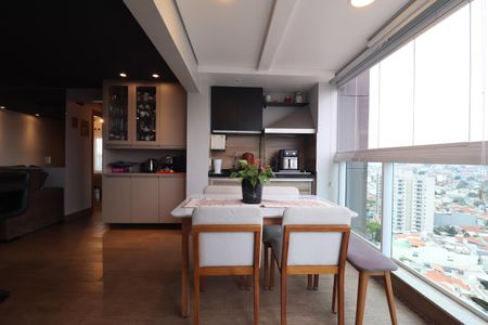 Apartamento à venda com 83m², 2 quartos e 2 vagasVaranda da Sala