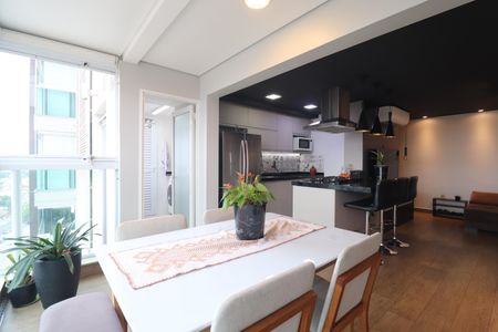 Apartamento à venda com 83m², 2 quartos e 2 vagasVaranda da Sala