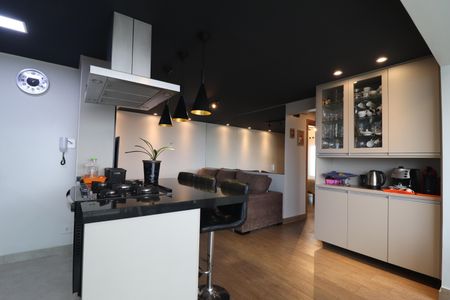 Apartamento à venda com 83m², 2 quartos e 2 vagasCozinha