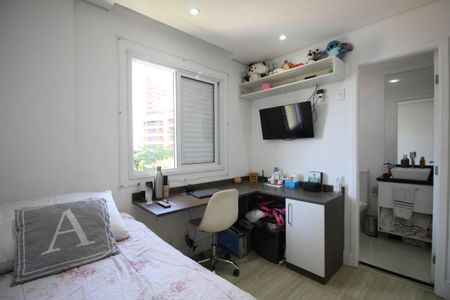 Suíte 1 de apartamento à venda com 2 quartos, 64m² em Vila Andrade, São Paulo