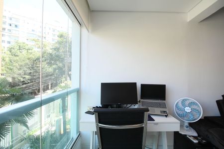 Sala de apartamento à venda com 2 quartos, 64m² em Vila Andrade, São Paulo