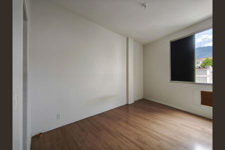 Apartamento para alugar com 126m², 3 quartos e 1 vaga Apartamento para alugar com 126m², 3 quartos e 1 vagaSuíte