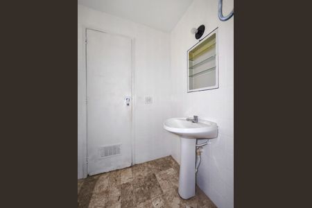 Apartamento para alugar com 126m², 3 quartos e 1 vaga Apartamento para alugar com 126m², 3 quartos e 1 vagaBanheiro da Suíte