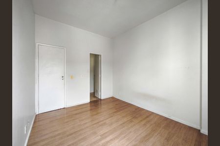 Apartamento para alugar com 126m², 3 quartos e 1 vaga Apartamento para alugar com 126m², 3 quartos e 1 vagaSuíte