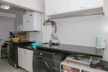 Apartamento para alugar com 241m², 4 quartos e 3 vagas Apartamento para alugar com 241m², 4 quartos e 3 vagasÁrea de Serviço