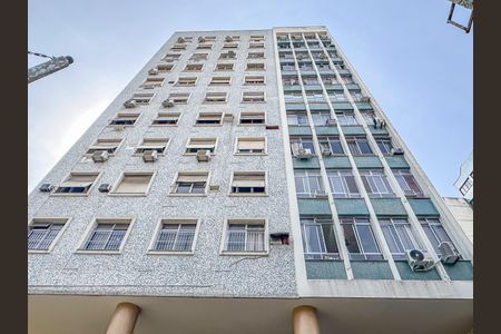 Apartamento à venda com 50m², 2 quartos e sem vaga Apartamento à venda com 50m², 2 quartos e sem vagaFachada
