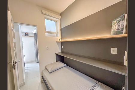 Apartamento à venda com 50m², 2 quartos e sem vaga Apartamento à venda com 50m², 2 quartos e sem vagaQuarto de Serviço