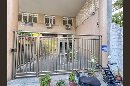 Apartamento à venda com 50m², 2 quartos e sem vaga Apartamento à venda com 50m², 2 quartos e sem vagaFachada