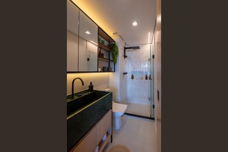 Banheiro de apartamento para alugar com 1 quarto, 27m² em Vila Clementino, São Paulo