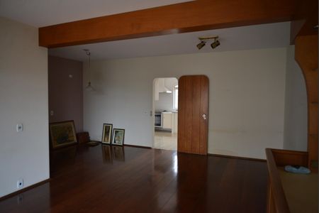 Apartamento à venda com 130m², 4 quartos e 2 vagasSala