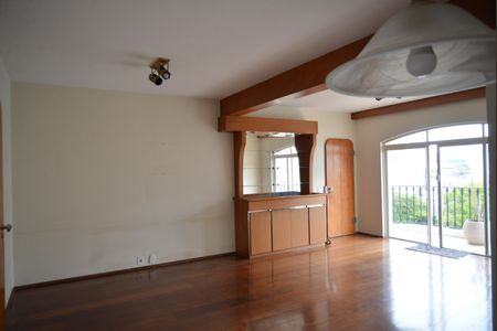 Sala de apartamento para alugar com 4 quartos, 130m² em Centro, Santo André