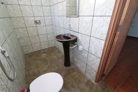 Banheiro de casa para alugar com 1 quarto, 75m² em Vila Elisa, Ribeirão Preto