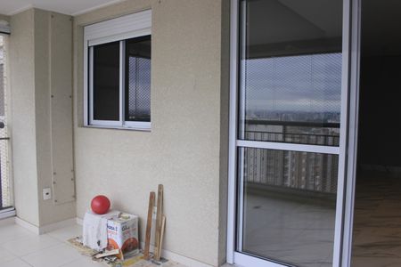 Apartamento à venda com 68m², 2 quartos e 1 vagaVaranda Giurmet