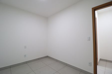 Quarto 1 de apartamento para alugar com 3 quartos, 75m² em Granja Marileusa, Uberlândia