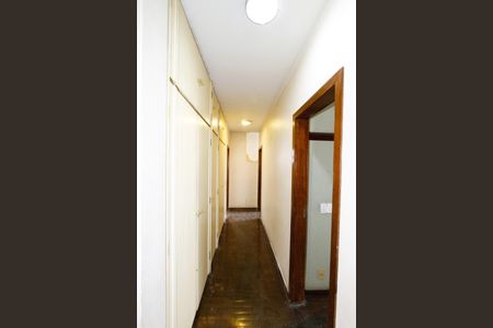 Apartamento à venda com 230m², 4 quartos e 2 vagasCorredor