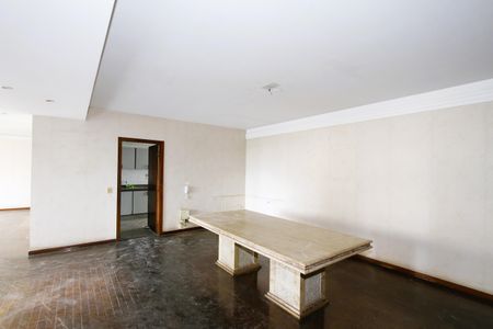 Apartamento à venda com 230m², 4 quartos e 2 vagasCopa