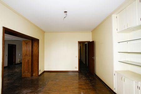 Apartamento à venda com 230m², 4 quartos e 2 vagasQuarto 2