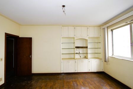 Apartamento à venda com 230m², 4 quartos e 2 vagasQuarto 2