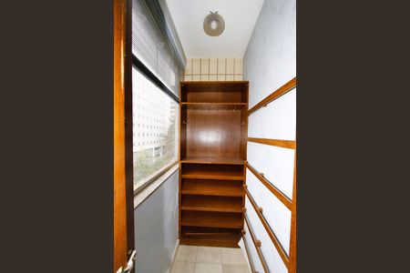 Apartamento à venda com 230m², 4 quartos e 2 vagasCloset da suíte 1