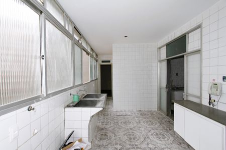 Apartamento à venda com 230m², 4 quartos e 2 vagasÁrea de Serviço